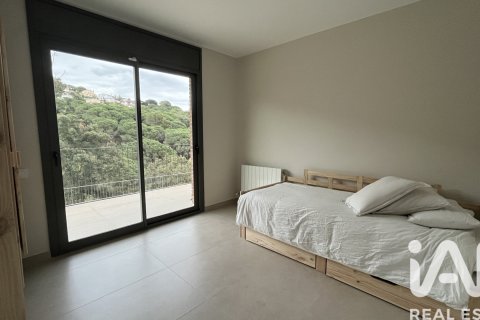 House for sale in Lloret de Mar, Girona, Spain 3 bedrooms, 200 sq.m. No. 172430 - photo 16