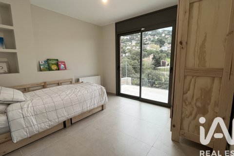 House for sale in Lloret de Mar, Girona, Spain 3 bedrooms, 200 sq.m. No. 172430 - photo 17