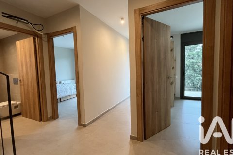 House for sale in Lloret de Mar, Girona, Spain 3 bedrooms, 200 sq.m. No. 172430 - photo 18