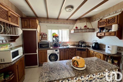 Продажа дома в Ла Редондела, Уэльва, Испания 8 спален, 16000м2 №153904 - фото 14