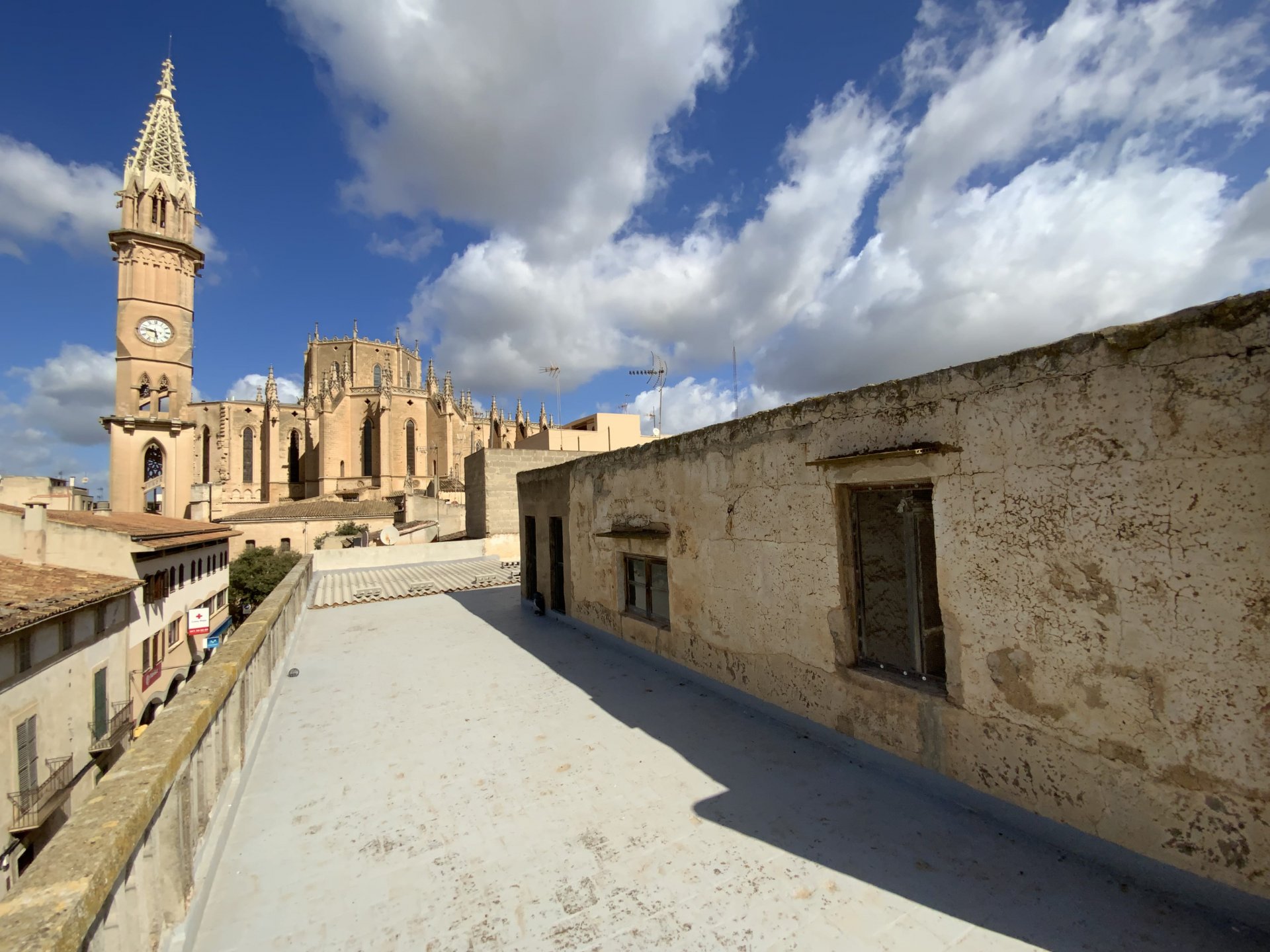 Villetta a schiera a Manacor, Mallorca, Spagna 8 camere da letto, 600 mq. N° 111844