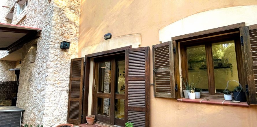 Kaupunkipientalo Cala Figuera, Mallorca, Espanja 3 makuuhuonetta, 156 m2 No. 111852