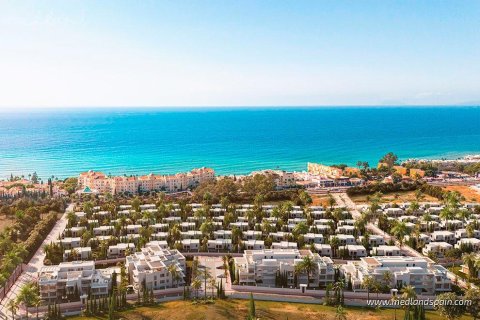 Apartment à vendre à Estepona, Malaga, Espagne, 3 chambres, 155.25 m2 No. 143882 - photo 4