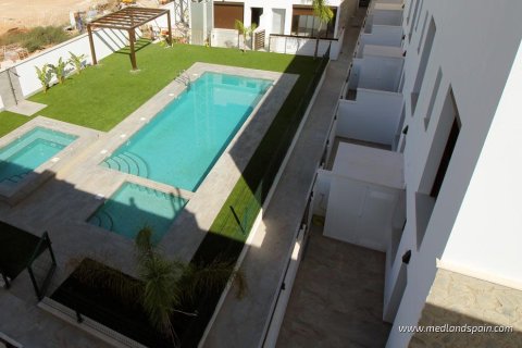 Kamienica w Pilar de la Horadada, Alicante, Hiszpania 3 sypialnie, 115 mkw. nr 143880 – zdjęcie 13