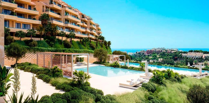 Apartment à Benalmadena, Malaga, Espagne 2 chambres, 104 m2 No. 143886