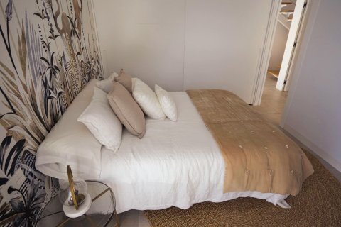 Villa for sale in La Florida, Alicante, Spain 3 bedrooms, 320 sq.m. No. 165360 - photo 14