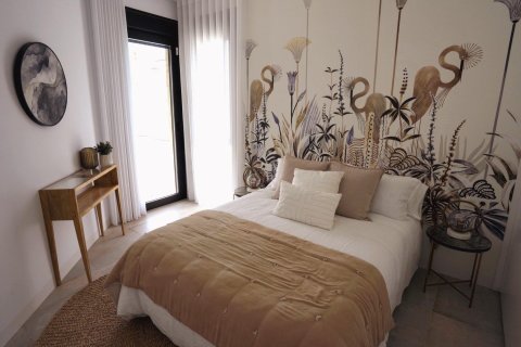 Villa for sale in La Florida, Alicante, Spain 3 bedrooms, 320 sq.m. No. 165360 - photo 13