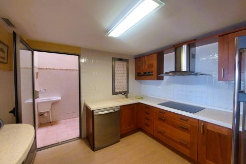 Apartment à vendre à Torrevieja, Alicante, Espagne, 4 chambres, 176 m2 No. 165362 - photo 25