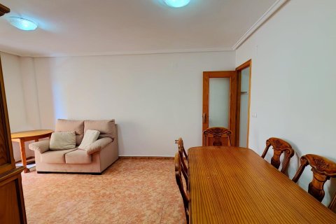 Apartment for sale in Torrevieja, Alicante, Spain 2 bedrooms, 75 sq.m. No. 184253 - photo 2