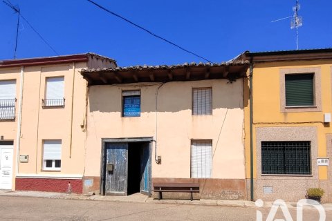 Villa till salu i Leon, Spanien 122 kvm. Nr. 195095 - foto 1
