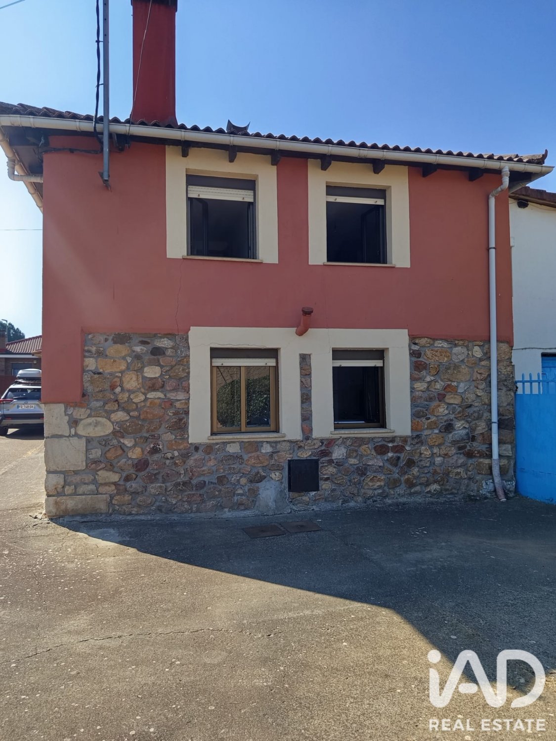 Huvila Vegaquemada, Leon, Espanja 5 makuuhuonetta, 156 m2 No. 195096