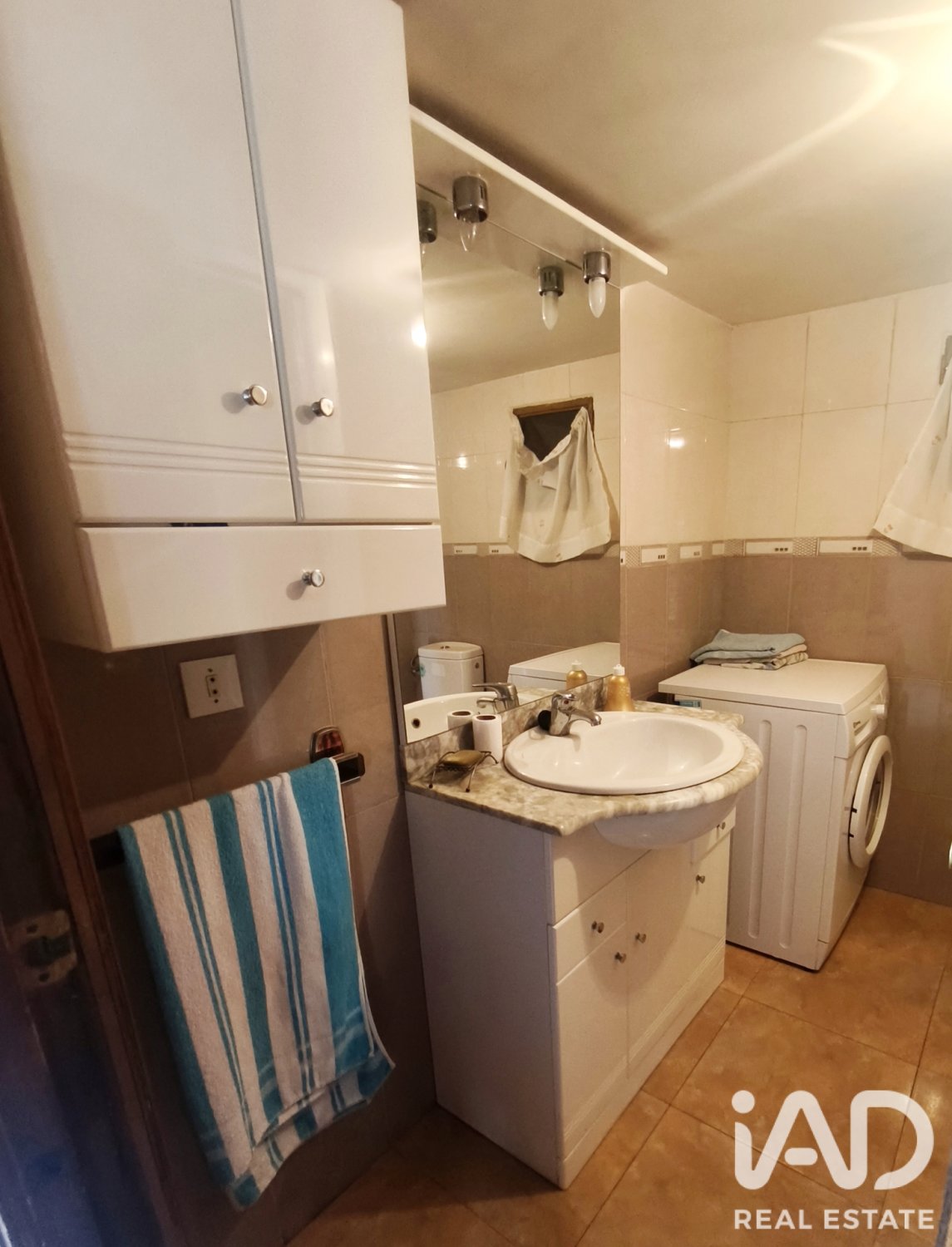 Huvila Vegaquemada, Leon, Espanja 5 makuuhuonetta, 156 m2 No. 195096