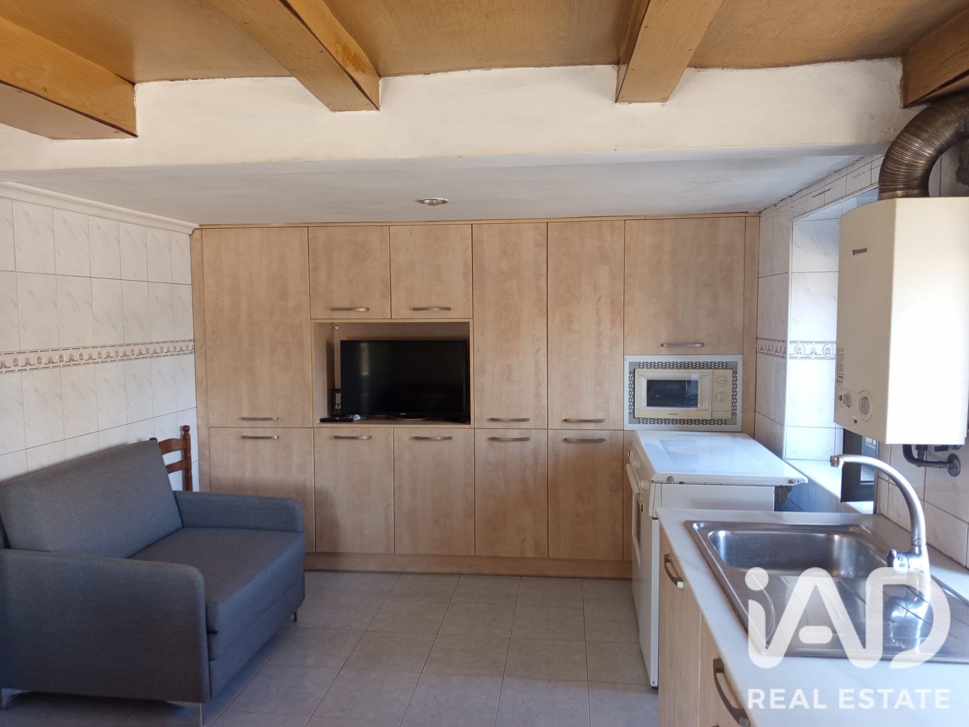 Huvila Vegaquemada, Leon, Espanja 5 makuuhuonetta, 156 m2 No. 195096