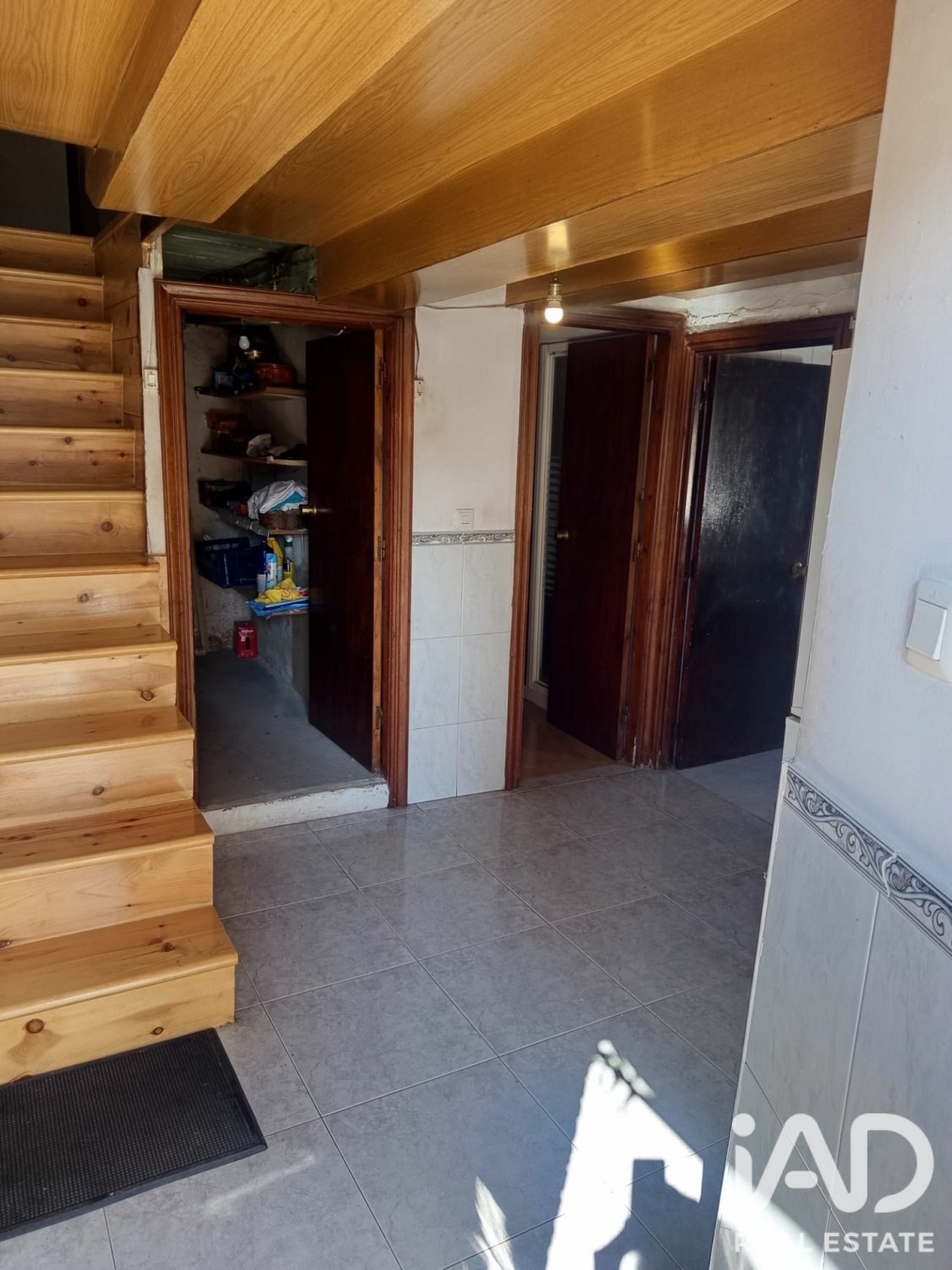 Huvila Vegaquemada, Leon, Espanja 5 makuuhuonetta, 156 m2 No. 195096