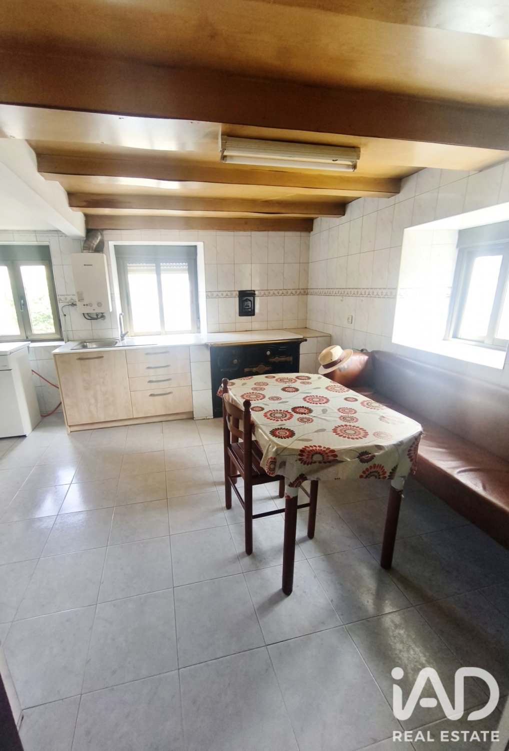 Huvila Vegaquemada, Leon, Espanja 5 makuuhuonetta, 156 m2 No. 195096