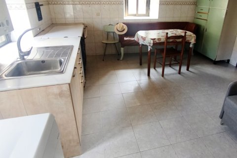 Villa till salu i Vegaquemada, Leon, Spanien 5 sovrum, 156 kvm. Nr. 195096 - foto 9