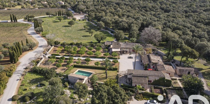 Сasa en Pollenca, Mallorca, España 5 dormitorios, 1307 m2 No. 195149