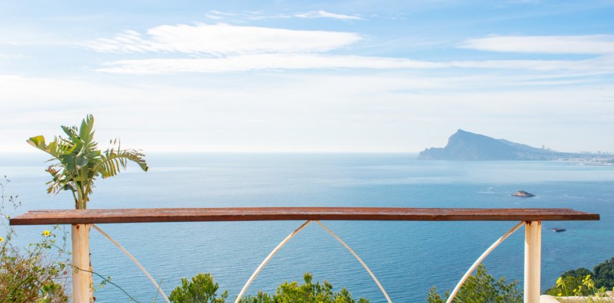 Villa Altea, Alicante, Spain 3 bedrooms, 330 sq.m. No. 119552