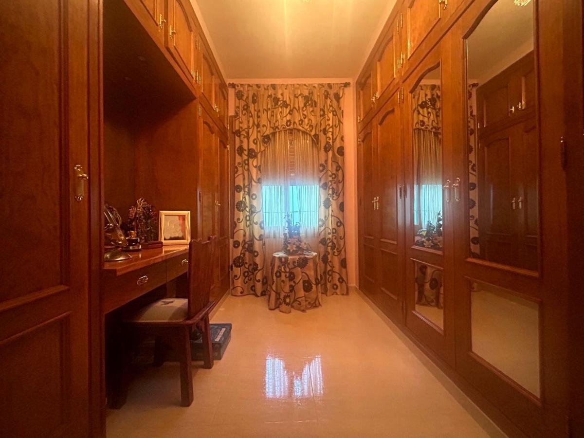 Villa a Alicante, Spagna 3 camere da letto, 200 mq. N° 149123
