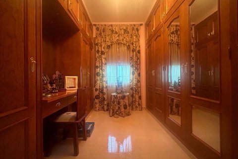 Villa en venta en Alicante, España 3 dormitorios, 200 m2 No. 149123 - foto 17