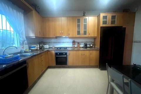 Villa en venta en Alicante, España 3 dormitorios, 200 m2 No. 149123 - foto 15