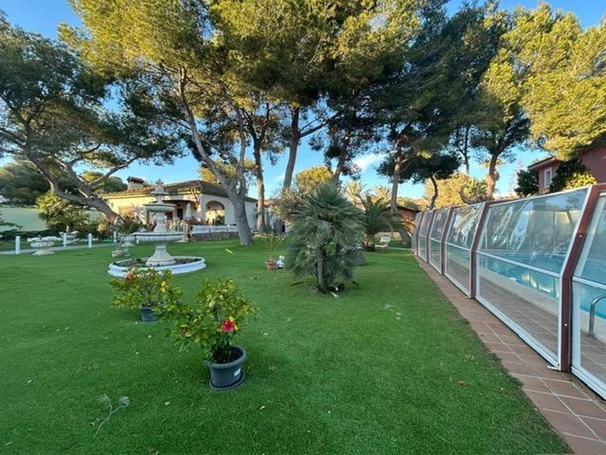 Villa a Alicante, Spagna 3 camere da letto, 200 mq. N° 149123