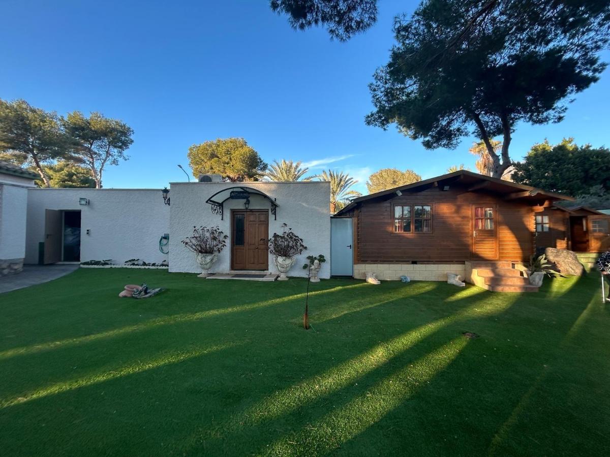 Villa a Alicante, Spagna 3 camere da letto, 200 mq. N° 149123
