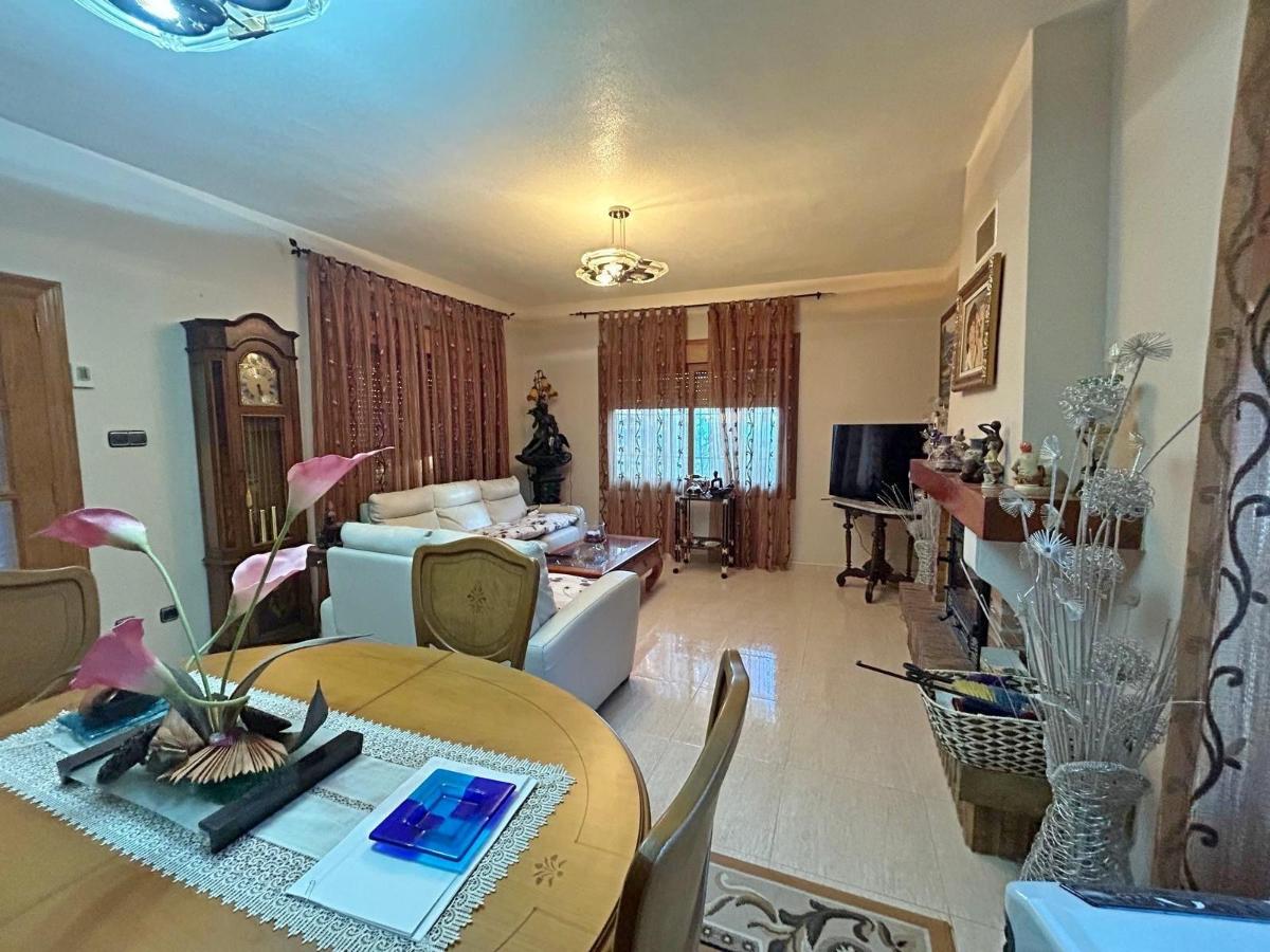 Villa a Alicante, Spagna 3 camere da letto, 200 mq. N° 149123
