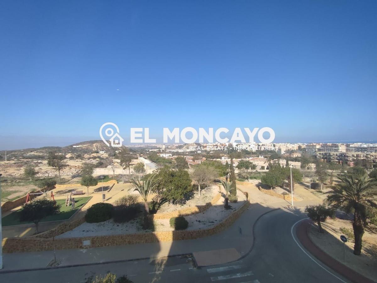 Appartamento a Guardamar del Segura, Alicante, Spagna 3 camere da letto, 106 mq. N° 149121