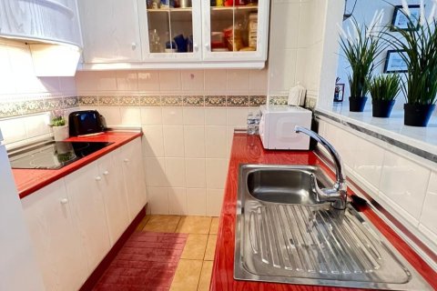 Apartamento en venta en Torrevieja, Alicante, España 2 dormitorios, 65 m2 No. 149119 - foto 9