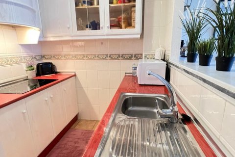 Apartamento en venta en Torrevieja, Alicante, España 2 dormitorios, 65 m2 No. 149119 - foto 11