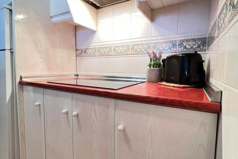 Apartamento en venta en Torrevieja, Alicante, España 2 dormitorios, 65 m2 No. 149119 - foto 8