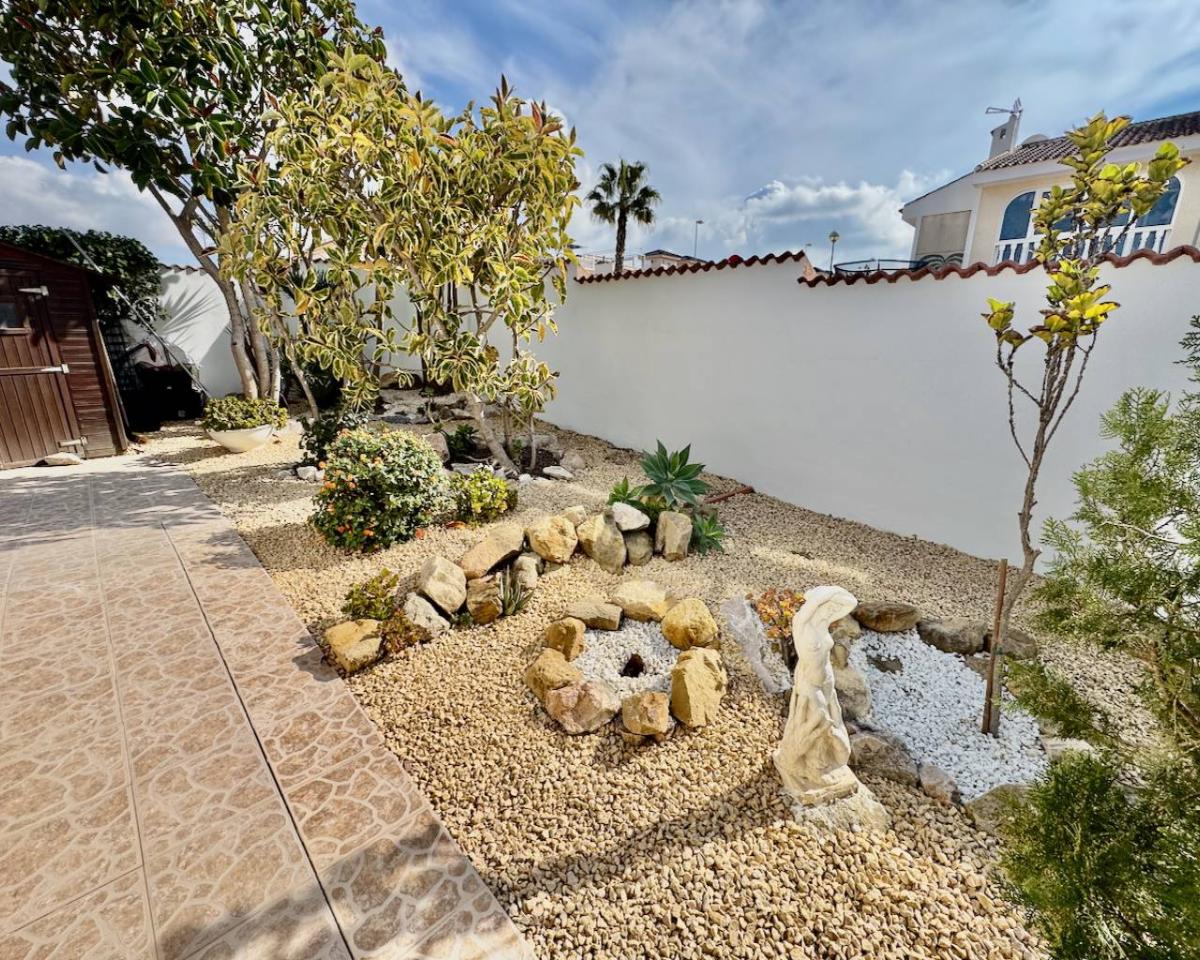 Villa à Benijofar, Alicante, Espagne 4 chambres,  No. 149122