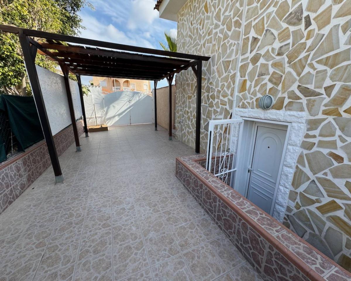 Villa à Benijofar, Alicante, Espagne 4 chambres,  No. 149122