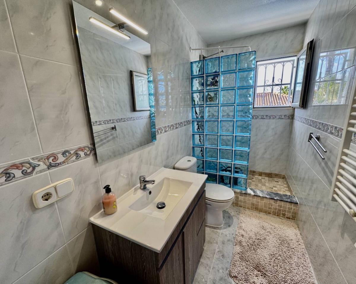 Villa à Benijofar, Alicante, Espagne 4 chambres,  No. 149122