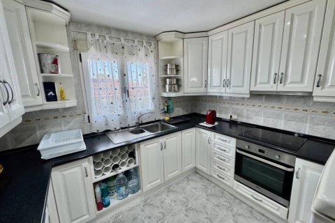 Villa zum Verkauf in Benijofar, Alicante, Spanien 4 Schlafzimmer,  Nr. 149122 - Foto 2