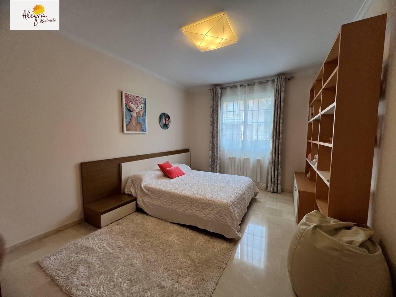 Villa i Cullera, Valencia, Spanien 5 sovrum, 400 kvm. Nr. 179295