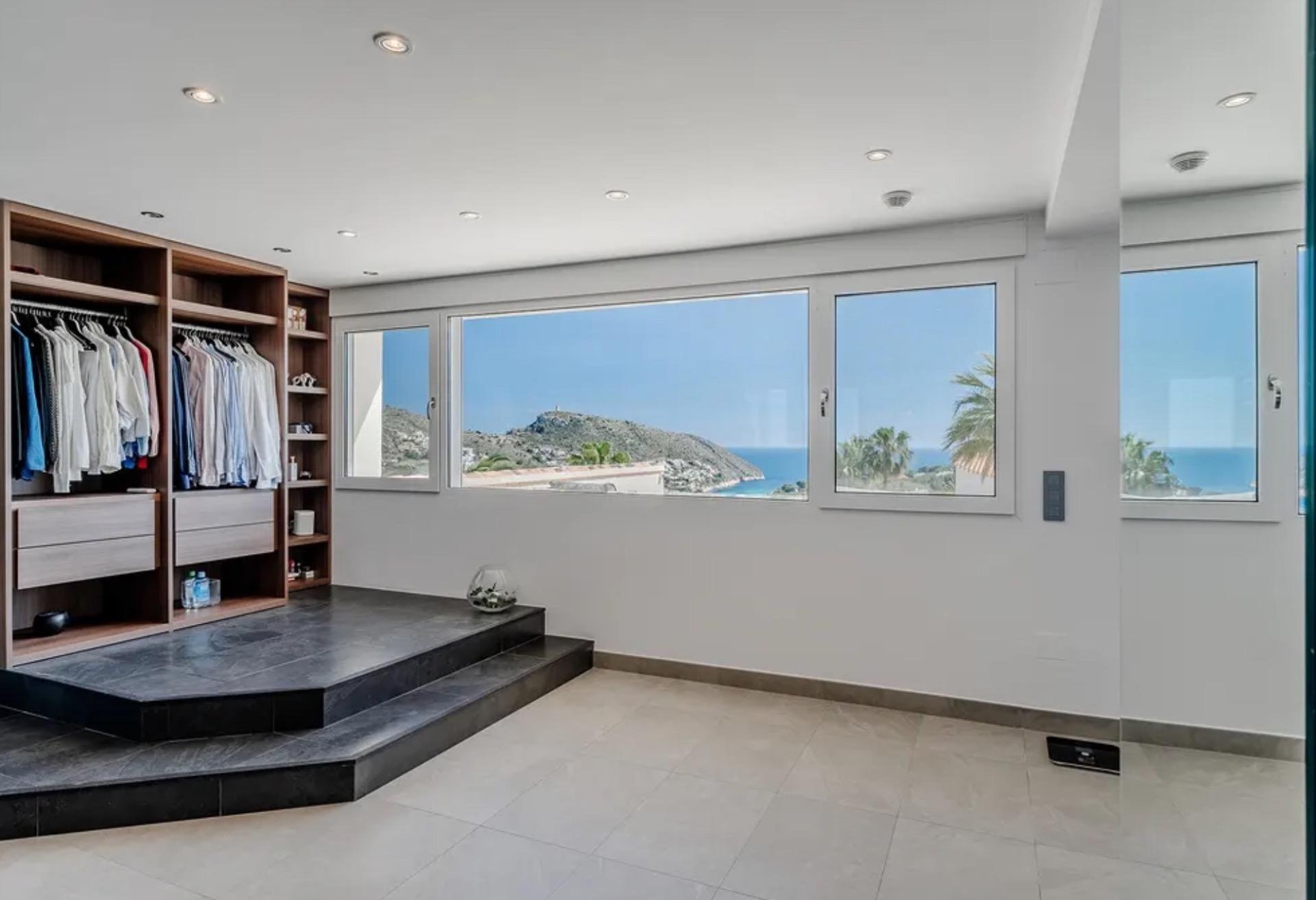 Villa in Moraira, Alicante, Spain 247 sq.m. No. 179296