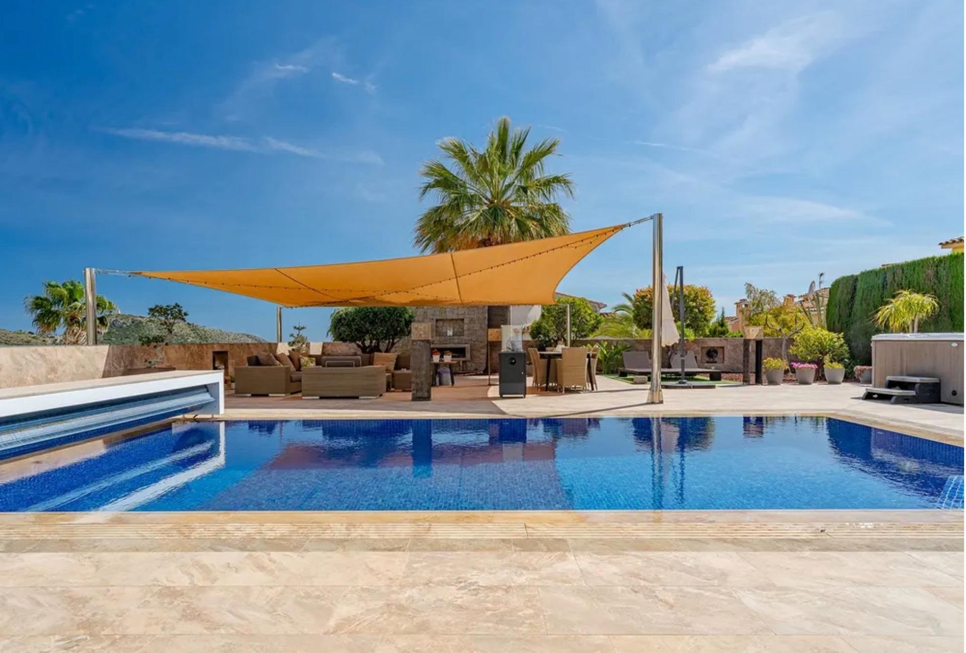 Villa in Moraira, Alicante, Spain 247 sq.m. No. 179296