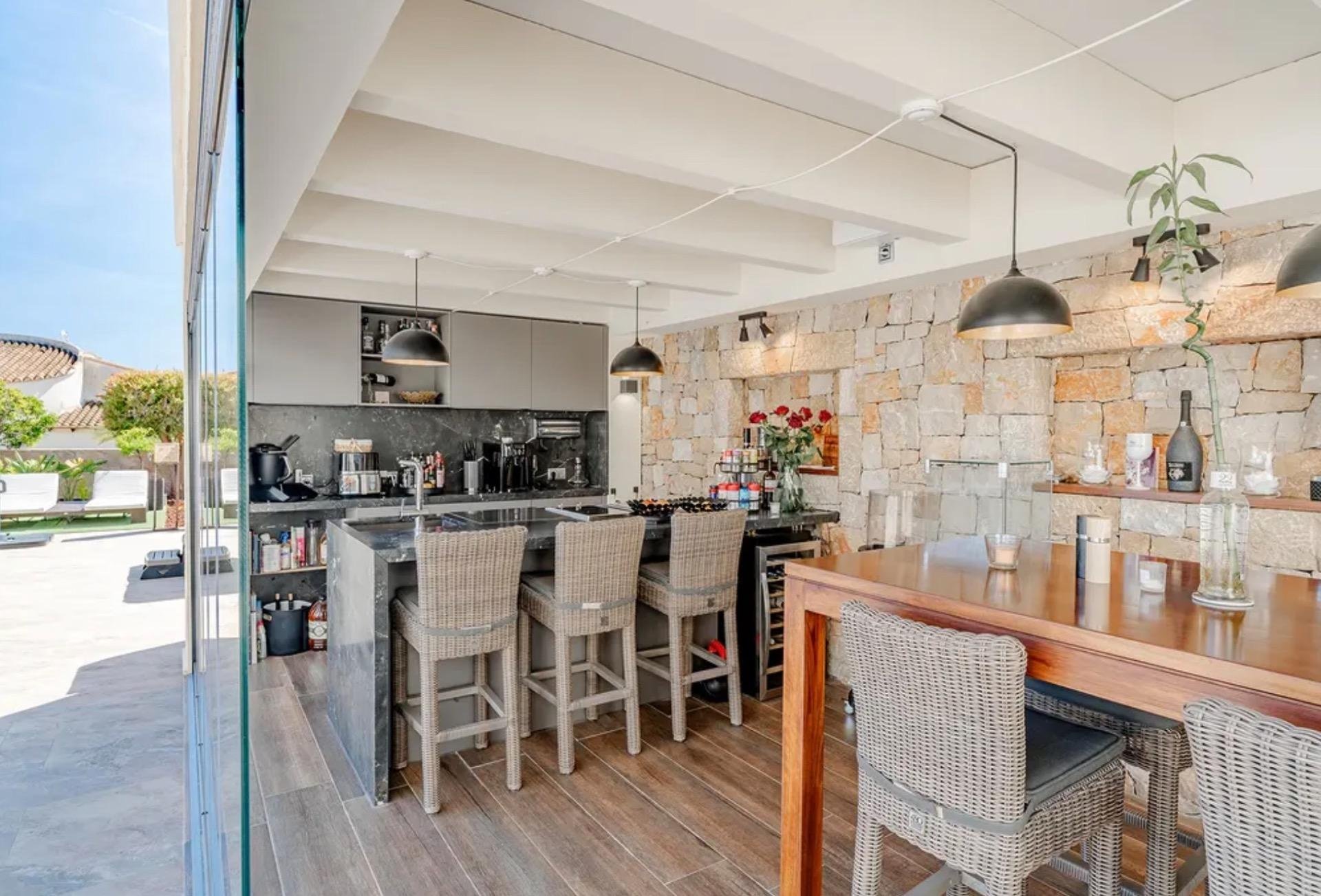 Villa in Moraira, Alicante, Spain 247 sq.m. No. 179296