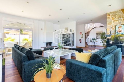 Villa en venta Puerto de la Cruz, Tenerife, España 7 dormitorios, 820 m2 No. 96487 - foto 11