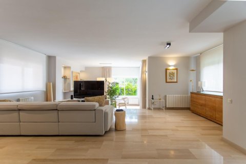 Продажа дома в Эль Масноу, Барселона, Испания 4 спальни, №140797 - фото 12