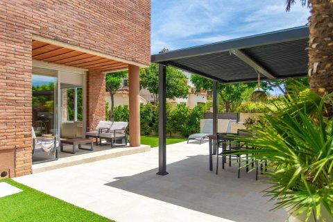 Продажа дома в Эль Масноу, Барселона, Испания 4 спальни, №140797 - фото 6