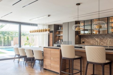 Сasa en venta en Sant Andreu de Llavaneres, Barcelona, España 5 dormitorios, No. 140799 - foto 9