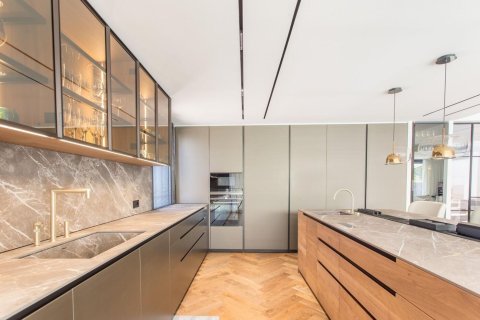 Сasa en venta en Sant Andreu de Llavaneres, Barcelona, España 5 dormitorios, No. 140799 - foto 5