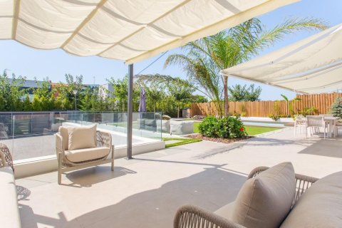 Сasa en venta en Sant Andreu de Llavaneres, Barcelona, España 5 dormitorios, No. 140799 - foto 13