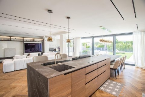 Сasa en venta en Sant Andreu de Llavaneres, Barcelona, España 5 dormitorios, No. 140799 - foto 4