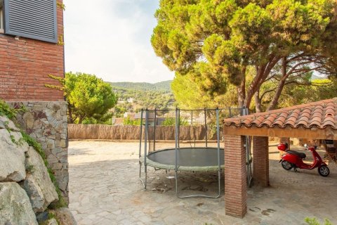 Сasa en venta en Sant Andreu de Llavaneres, Barcelona, España 5 dormitorios, No. 140798 - foto 4