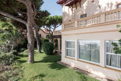 Hus till salu i Sant Vicenc De Montalt, Barcelona, Spanien 9 sovrum, 1600 kvm. Nr. 140794 - foto 7