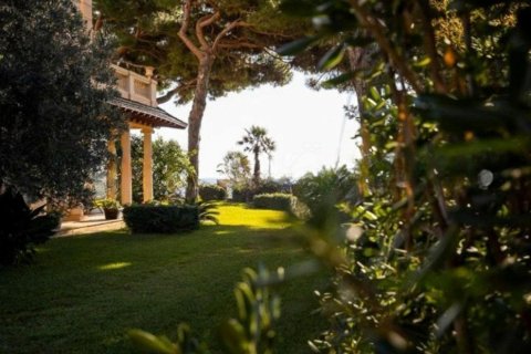 Hus till salu i Sant Vicenc De Montalt, Barcelona, Spanien 9 sovrum, 1600 kvm. Nr. 140794 - foto 3